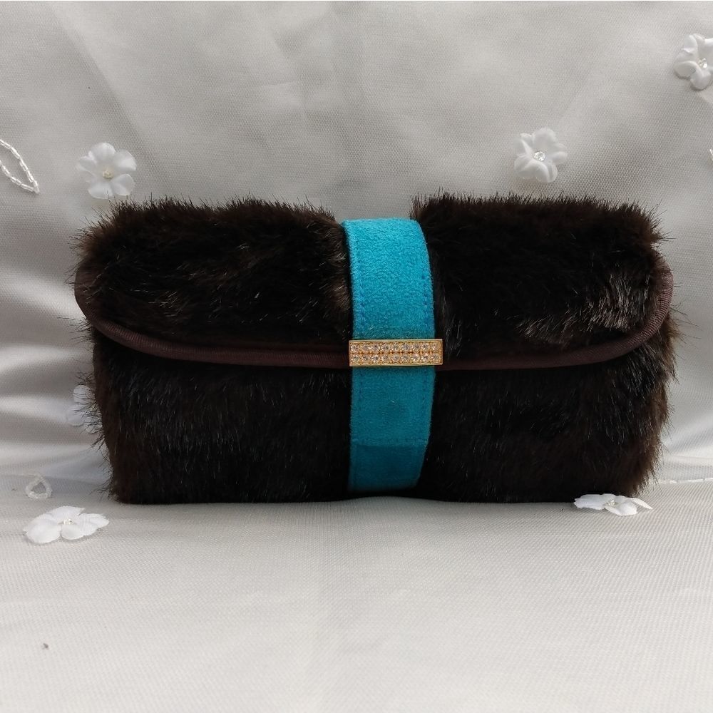 NWOT STEPHANIE JOHNSON Faux Fur Brown/Teal Roll Up Jewelry/Cosmetic Travel Case